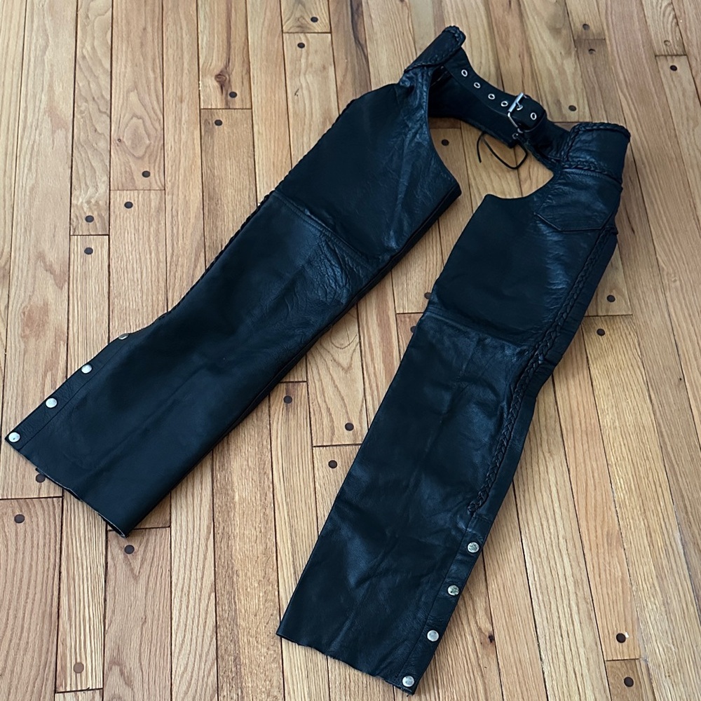 🏍️🔥 EUC Vintage Black Leather Adjustable Chaps motorcycle Bikercore Y2  🏍️🔥 - Picture 5 of 16
